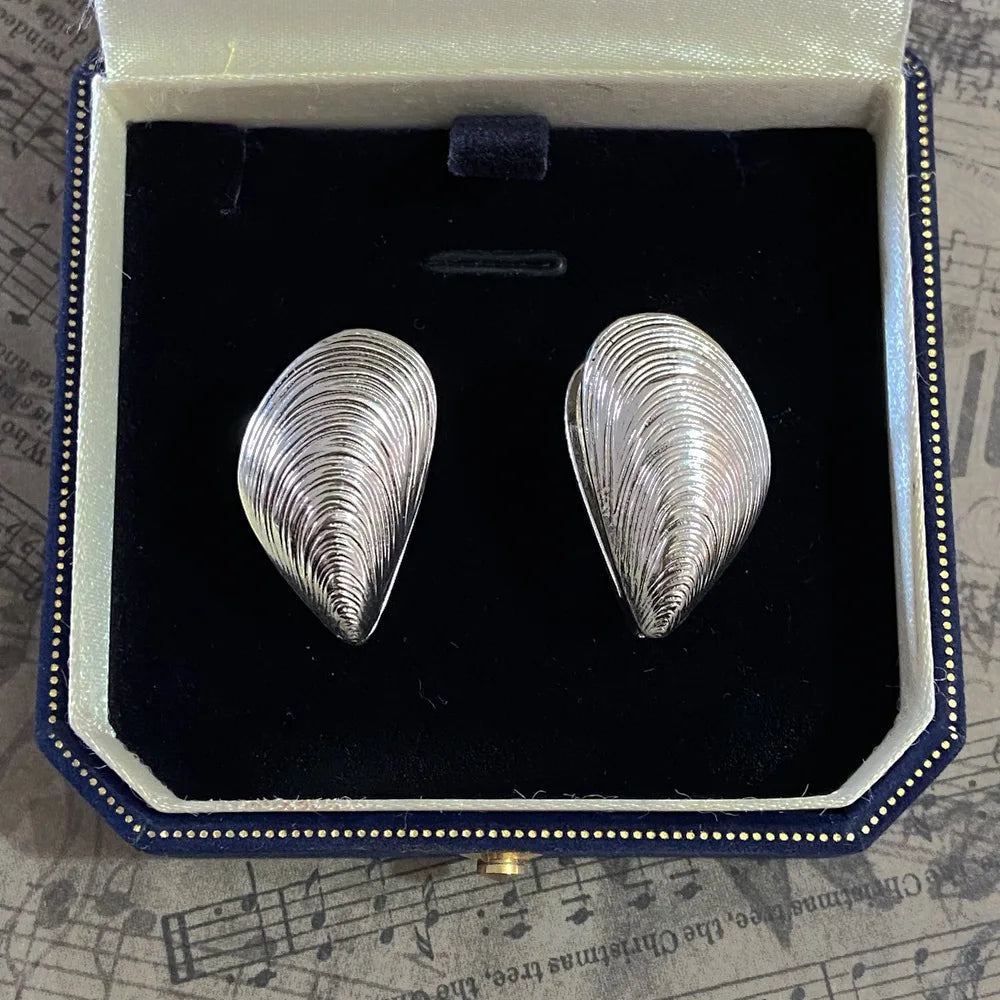 Shell Stud Earrings – Vintage Geometric Textured Metal Earrings for Women in Silver & Gold