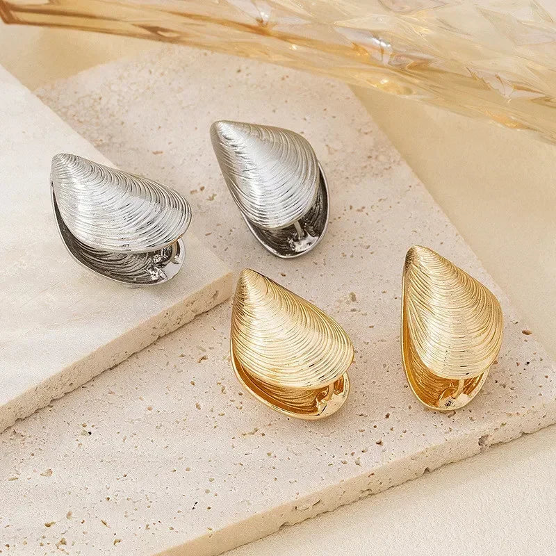 Shell Stud Earrings – Vintage Geometric Textured Metal Earrings for Women in Silver & Gold